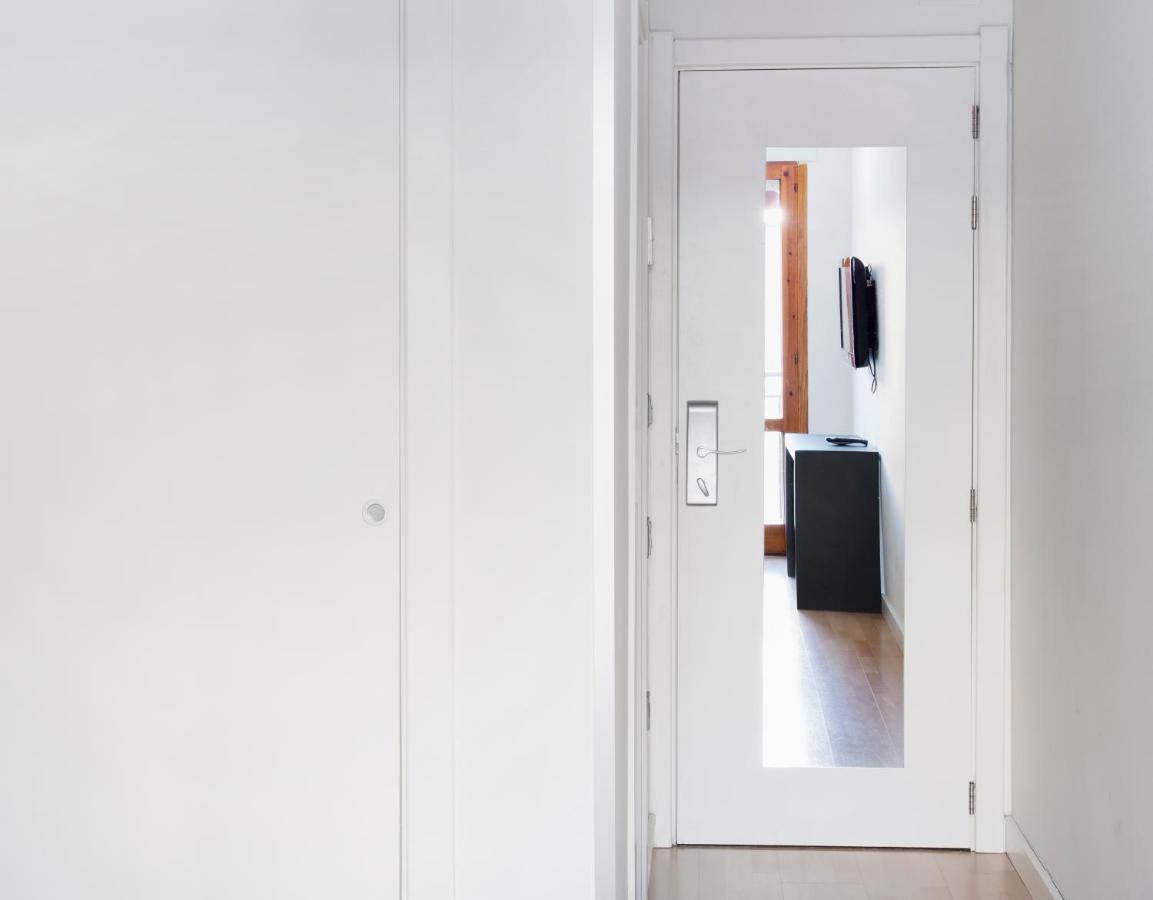 Hospedium Hostal Un Punto Chic Huesca Kültér fotó